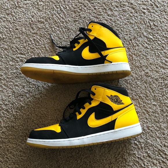 air jordan1 retro mid new love 2017 size 11